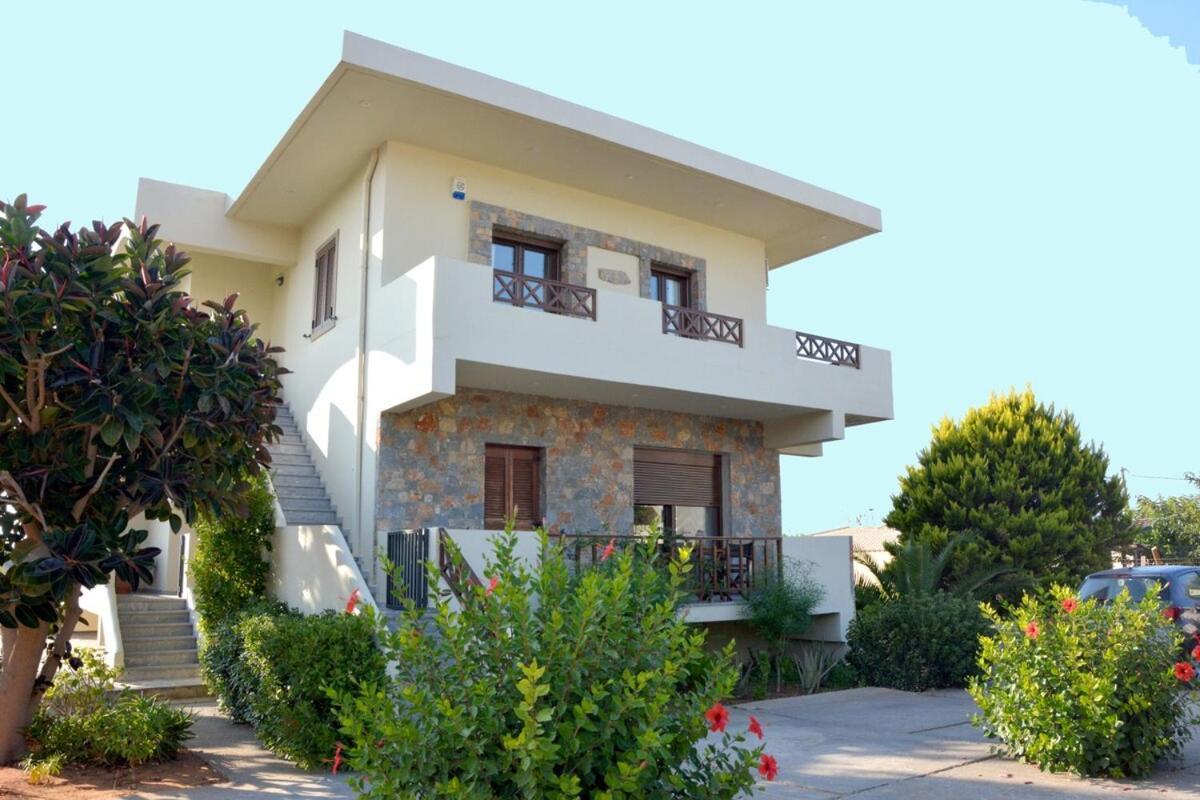 Villa Thalia กูเวส ภายนอก รูปภาพ